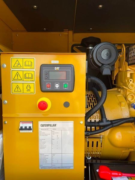 Caterpillar DE33GC &mdash; резервная генераторная установка мощностью 33 кВА &mdash; DPX-18204 2-221 фото