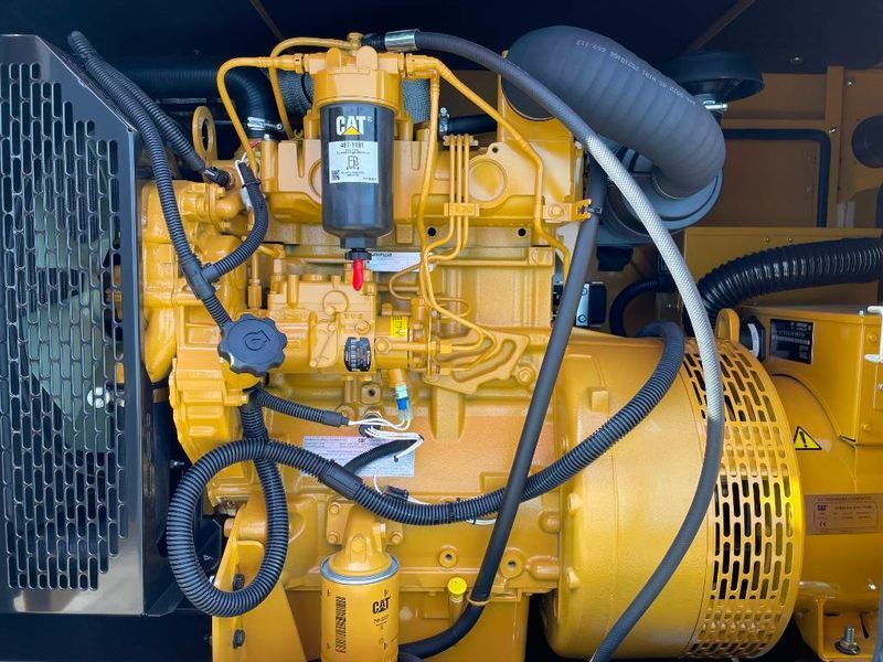 Caterpillar DE33GC &mdash; резервная генераторная установка мощностью 33 кВА &mdash; DPX-18204 2-221 фото