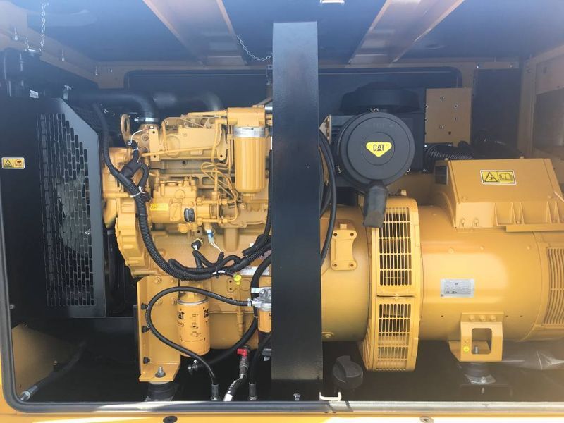Caterpillar DE88E0 - Генератор 88 кВА - DPX-18012 2-229 фото