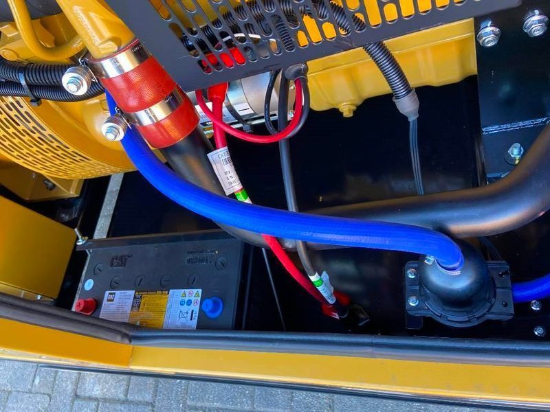 Caterpillar DE110GC &mdash; резервная генераторная установка мощностью 110 кВА 2-231 фото