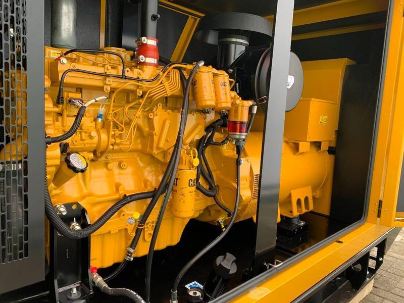 Caterpillar DE220E0 - Генератор 220 кВА - DPX-18018 2-255 фото